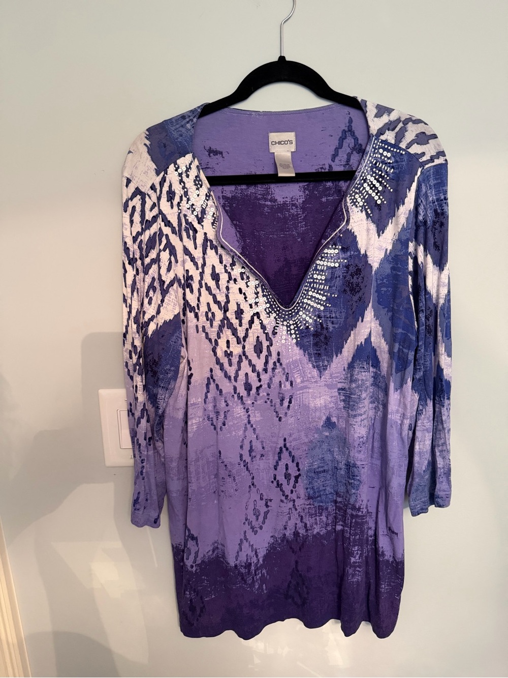 Chico's Embellished Neckline Sequined Beads Tunic Top Blue White Pattern XL